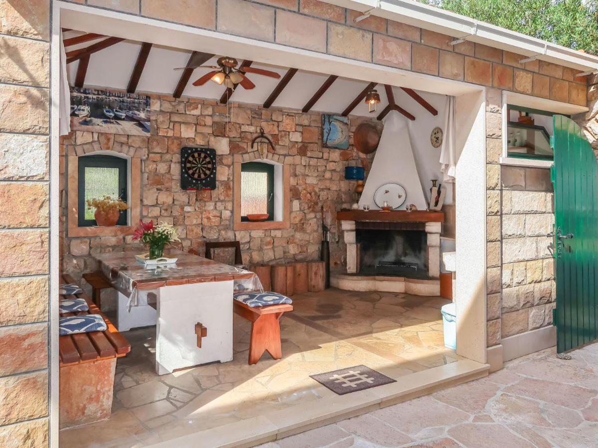 Holiday Home Ana - Brc102 By Interhome Supetar Kültér fotó